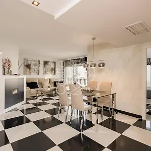 Malaga Puerto Marina Playa Vacacional Luxury Appartement